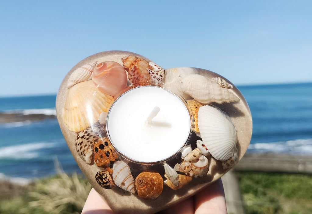 Beach tea light candle holder